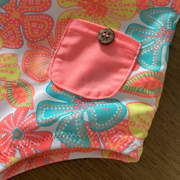 Sunuva flower pattern one piece swimsuit, Girls size 5-6 - Picture 3 of 6